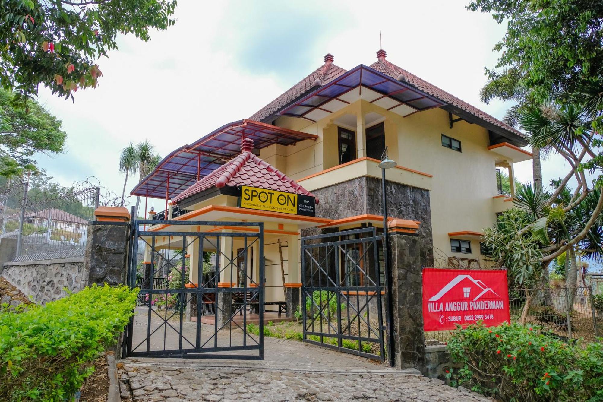 SPOT ON 1767 Villa Anggur Panderman Batu  Bagian luar foto
